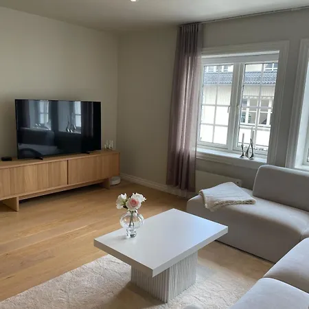 Elegant Boende, Rett Ved Brygga Apartamento